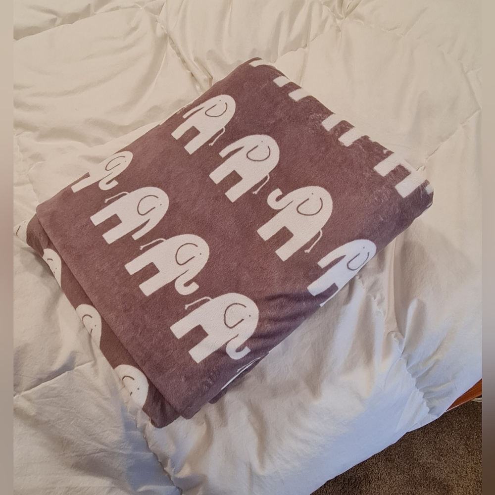 ULTRA SOFT COZY PLUSH BLANKET
